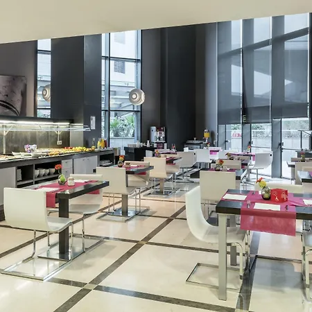 Ilunion Aqua 4 Szálloda