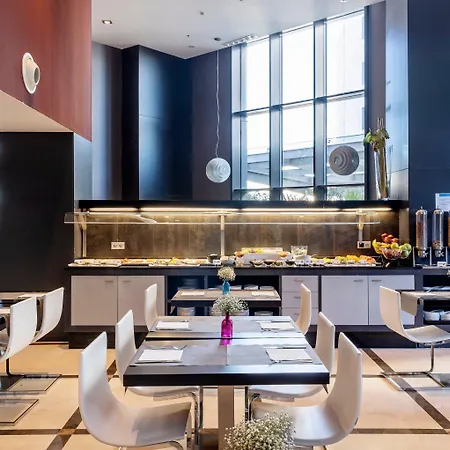 Szálloda Ilunion Aqua 4 4*