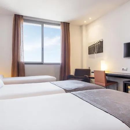 Hotel Ilunion Aqua 4