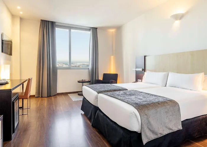 伊鲁尼阿奎拉4号康福特尔酒店 4* 瓦伦西亚