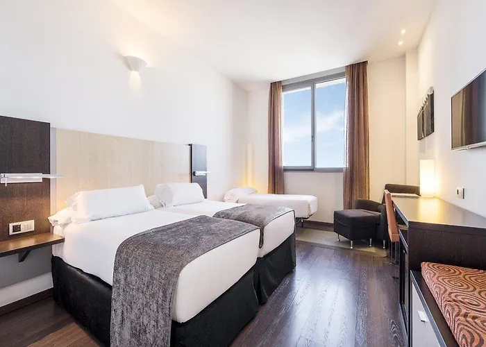 伊鲁尼阿奎拉4号康福特尔酒店 酒店