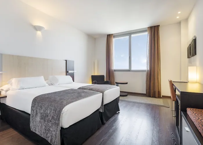 伊鲁尼阿奎拉4号康福特尔酒店 酒店 4*