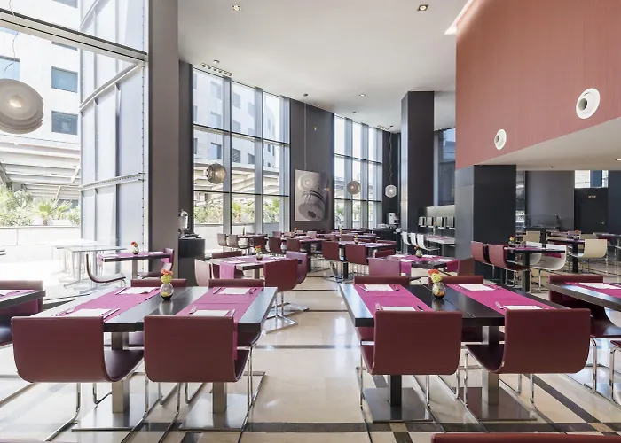 伊鲁尼阿奎拉4号康福特尔酒店 瓦伦西亚