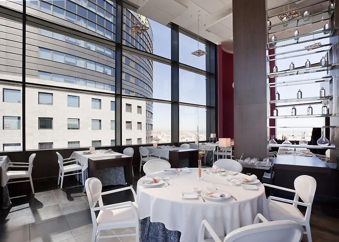 伊鲁尼阿奎拉4号康福特尔酒店