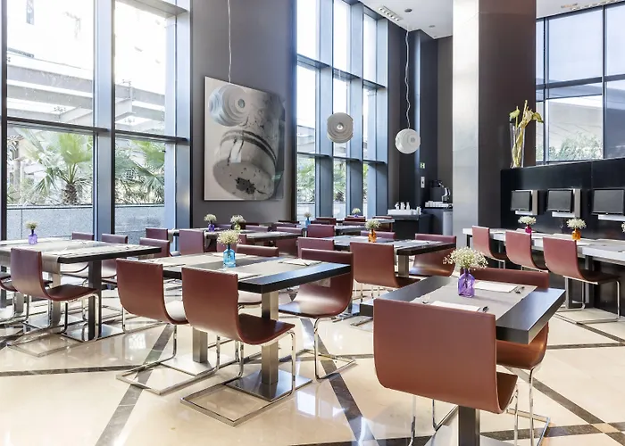 伊鲁尼阿奎拉4号康福特尔酒店 酒店 瓦伦西亚