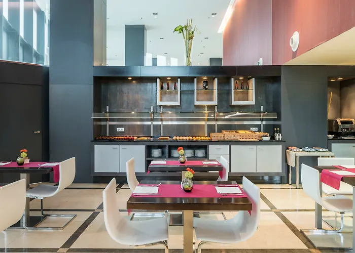 伊鲁尼阿奎拉4号康福特尔酒店 酒店 4*