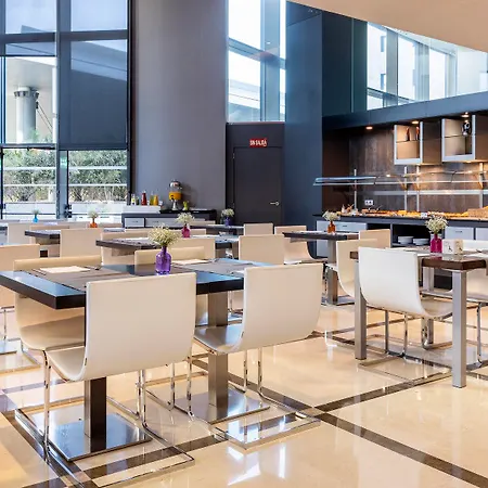 Ilunion Aqua 4 فالنسيا