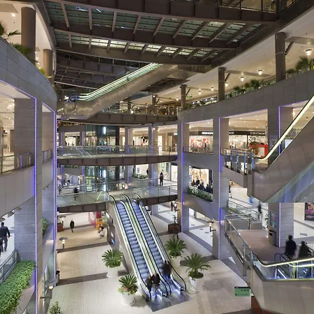 伊鲁尼阿奎拉4号康福特尔酒店 4* 瓦伦西亚