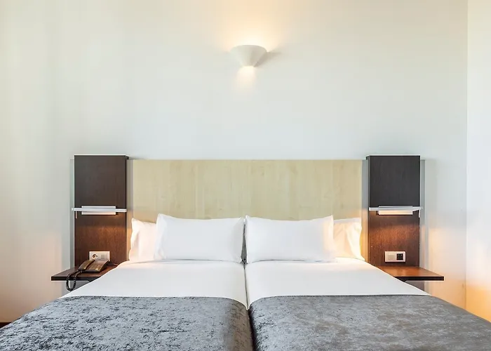 Hotel Ilunion Aqua 4